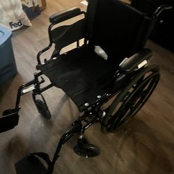 Invacare tracer Sx5 wheelchair like new