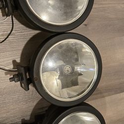 KC HiLites Off-Road Lights – Set of 3