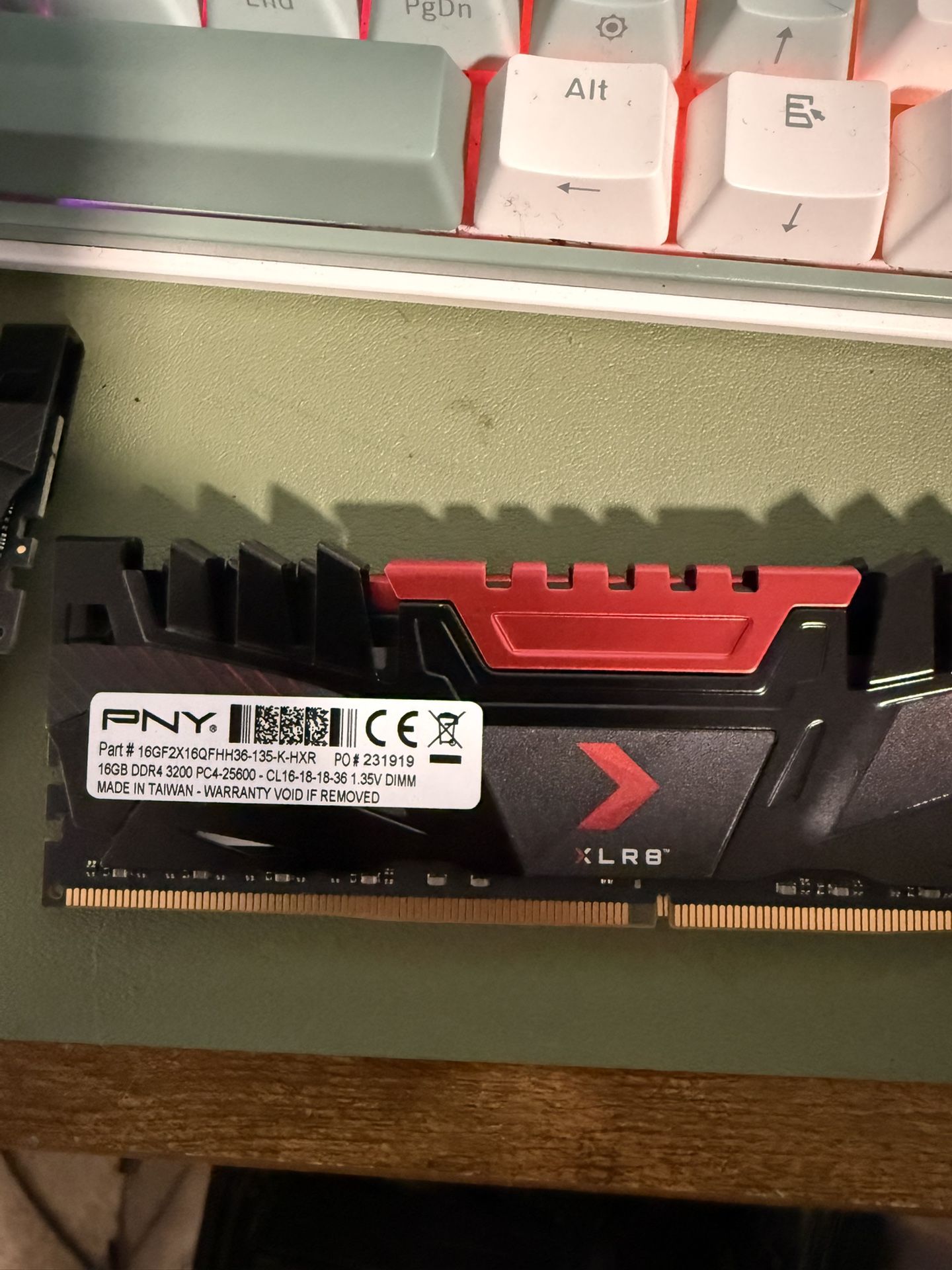 DDR4 RAM 2x 8GB 3200 And 2X16GB 3200