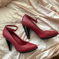 Red High Heels Size 38 Never Worn! 