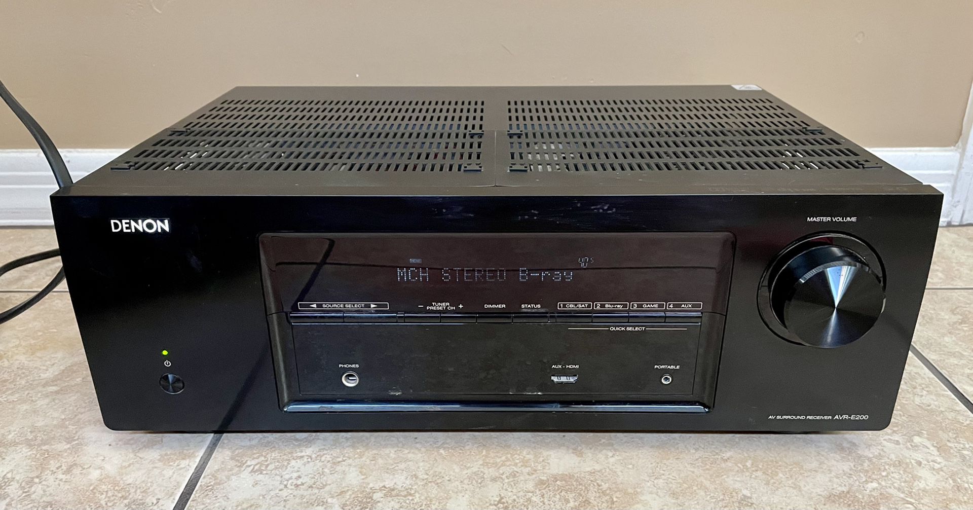 Denon AVR-E200 5.1-channel home theater receiver