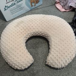 Nursing Pillow/Boppi 
