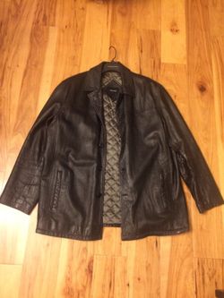 XL REAL LEATHER JACKET COAT !!! Nicely broke in . Selling it to pay off my house !!!! I paid $250 !!!!! Make me an offer !!!!!!
