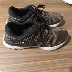 Nike Running Shows Size 13 Worn Twice 