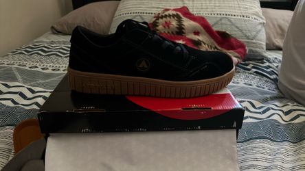 Work shoes