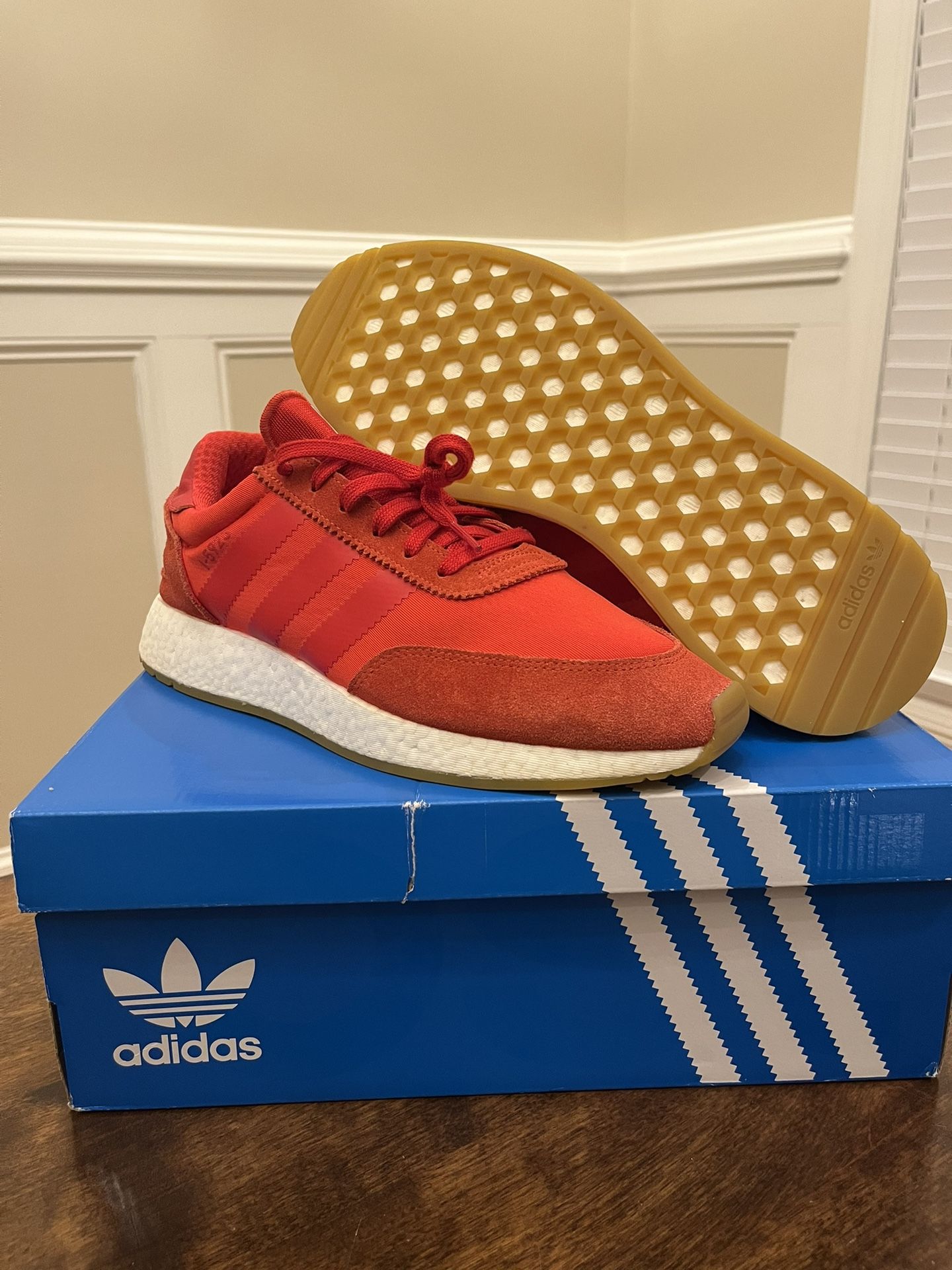 sz 10 Adidas Iniki Red 