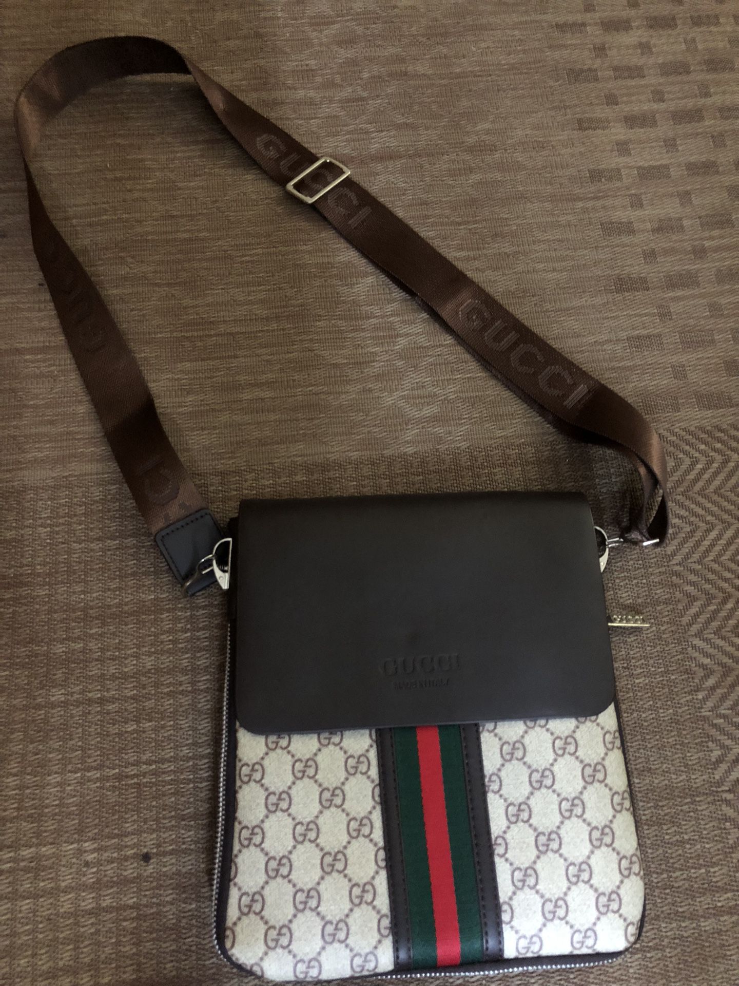 Gucci Gg Supreme Monogram Web Flap Messenger Brown Bag