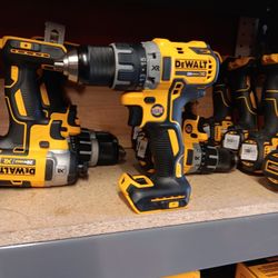 DEWALT 20V XR BRUSHLESS DRILL DRIVER 