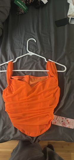 women’s tops