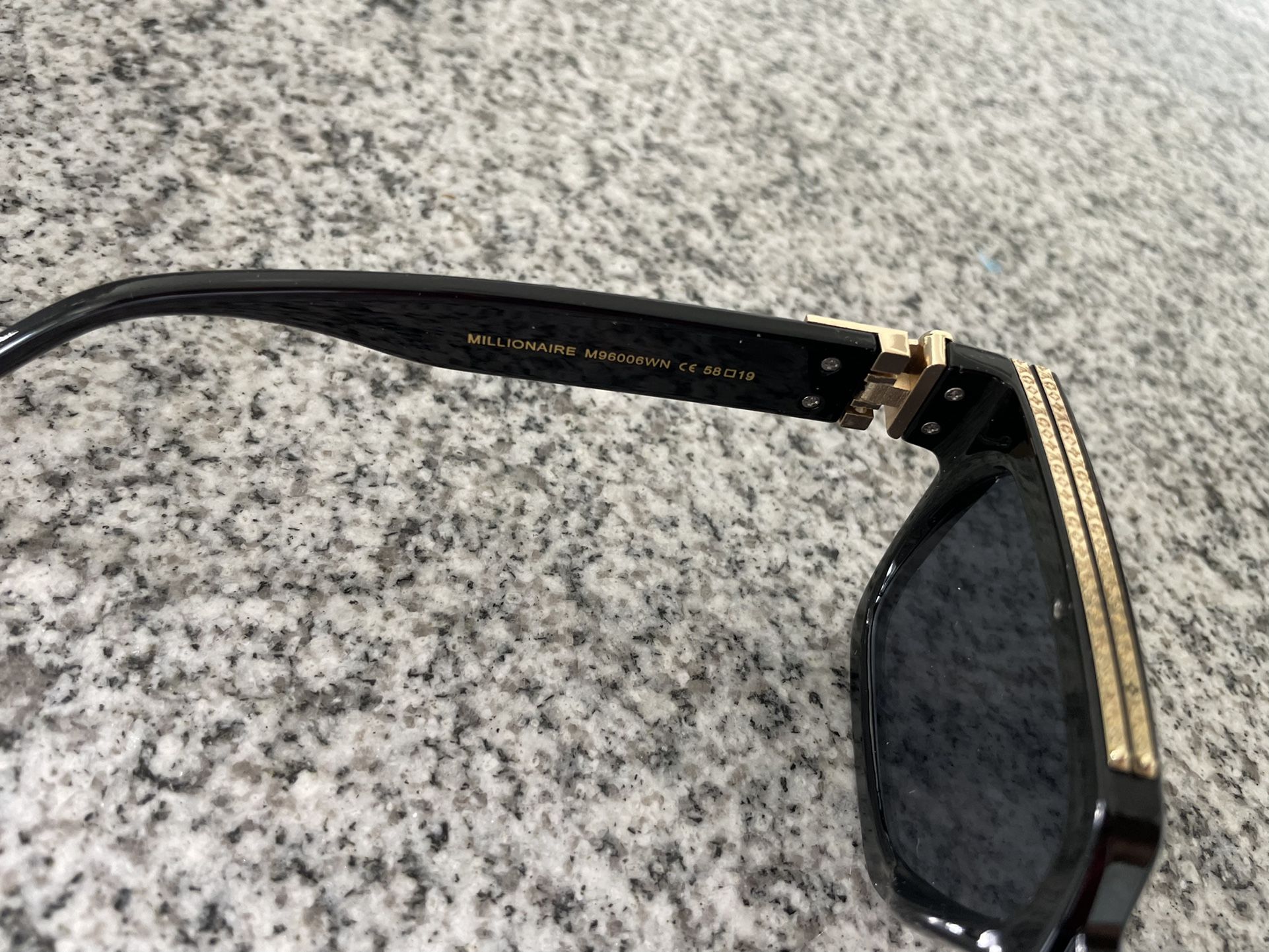 Black Gold Millionaire Sunglasses for Sale in Ft Sm Houston, TX - OfferUp