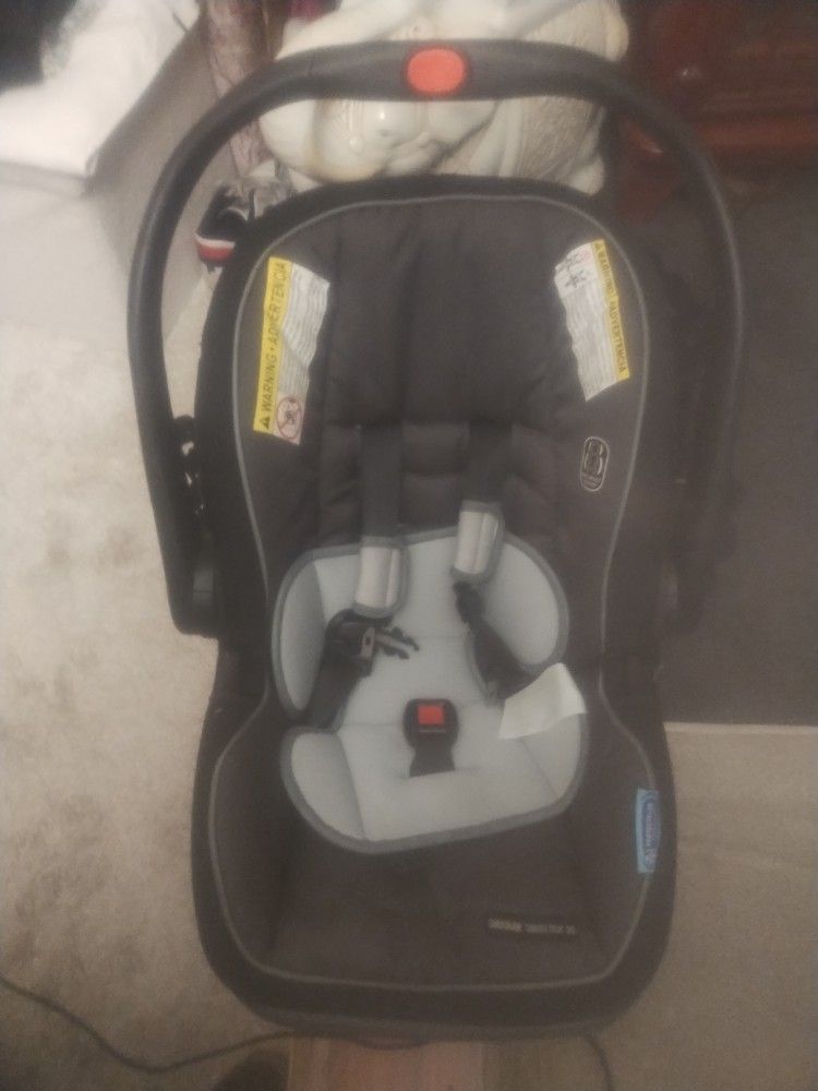 Graco Infant Car Seat