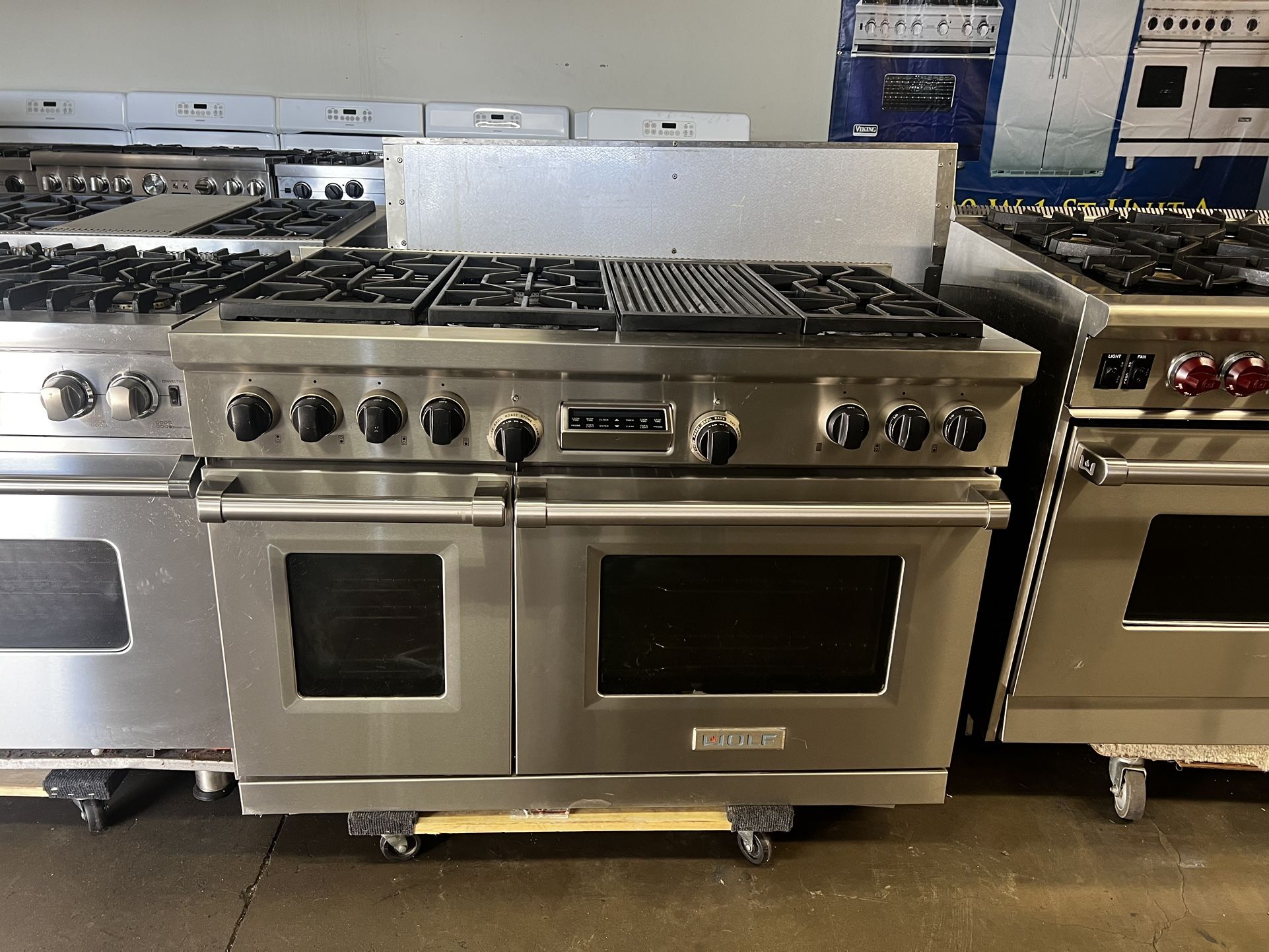 WOLF 48”WIDE DUAL FUEL RANGE STOVE WITH GRIDDLE