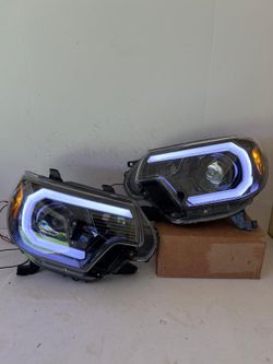 Toyota Tacoma 2012-2015 Headlights