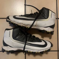 $20 Baseball Cleats 