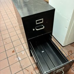 File Cabinet With Lock