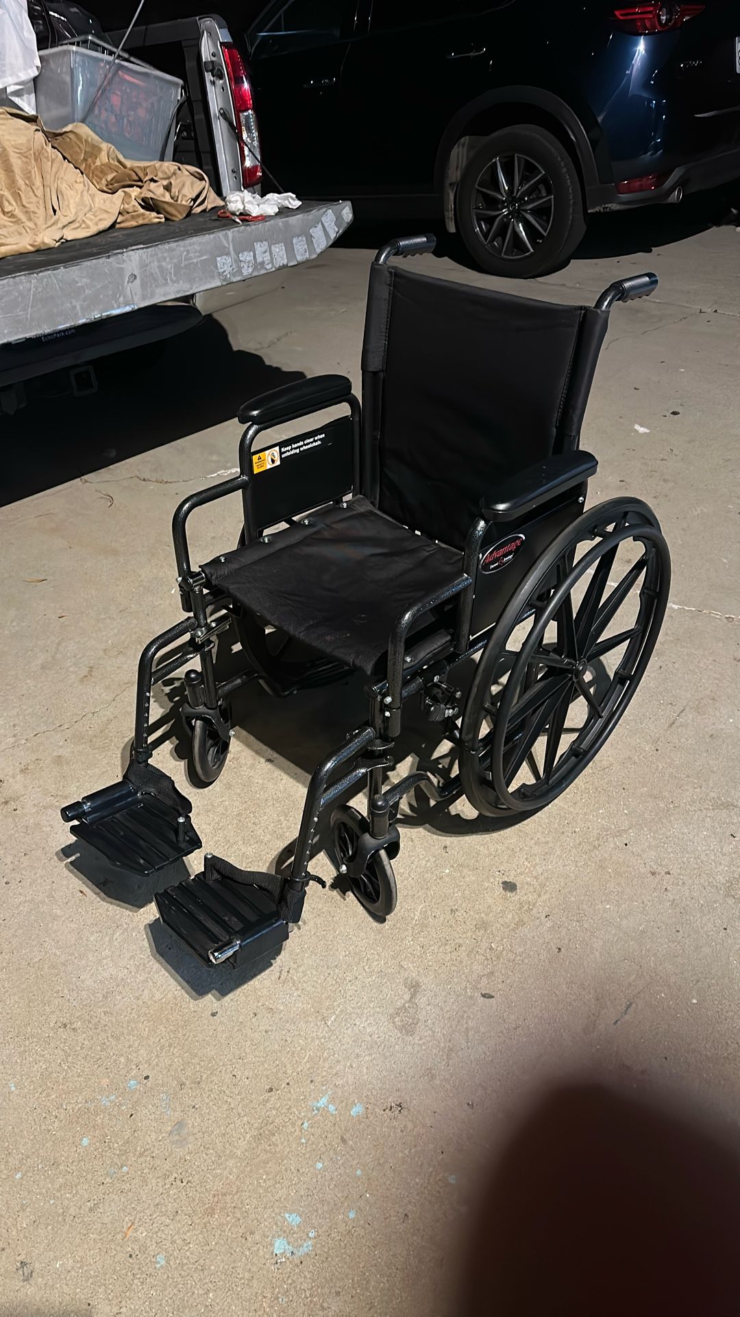 Everest & Jennings Advantage LX model Wheelchair
