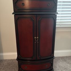 Bassett Lingerie Chest 