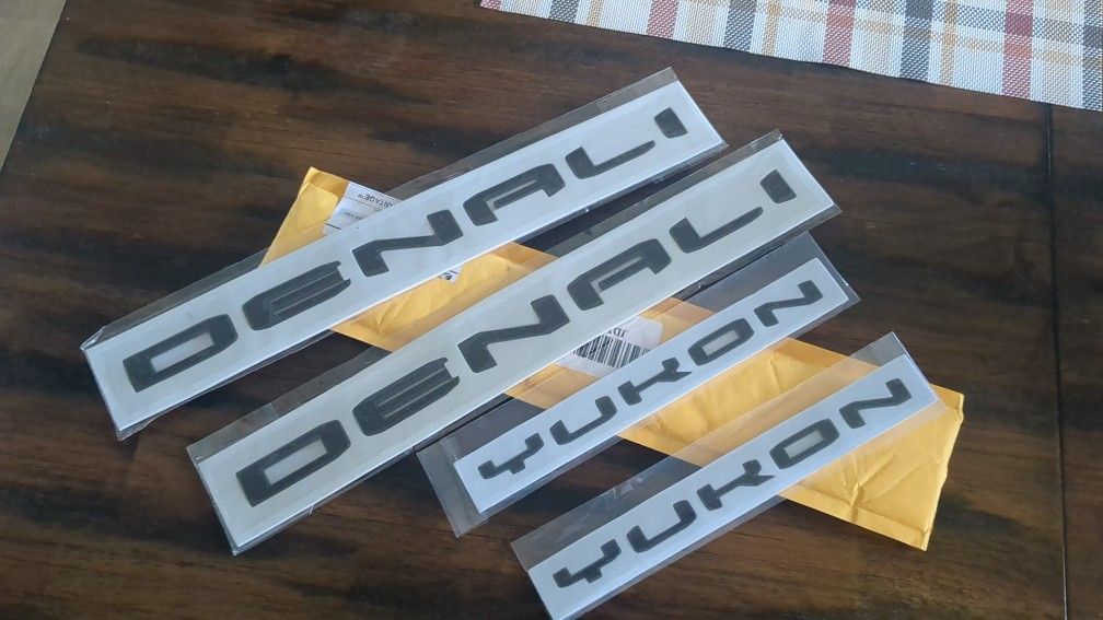 2022/2025 GMC Yukon Denali Doors/Tailgate Sticker Nameplate Emblems BLACK $35