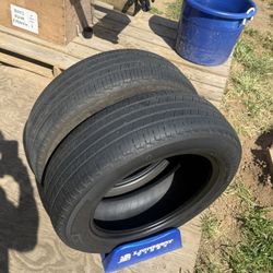 (225/60/18) Tires X2