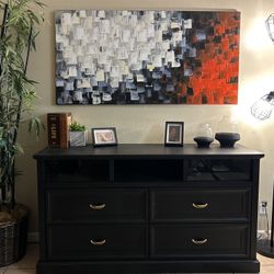 Thornwood Matte Black 4-Drawer Dresser with Gold Pulls – Modern Storage with Luxe Finish