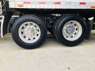 COMMERCIAL TRUCK AND TRAILER TIRES/LLANTAS PARA CAMION Y TRAILA (TBB GR320)