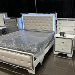 New Set De Dormitorio, Bed , Bedroom , Ask For Prices !!!