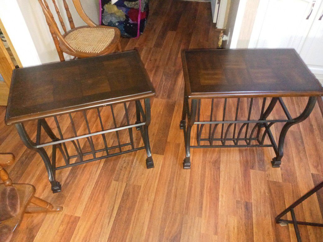 2 End Tables With Magazines Racks 