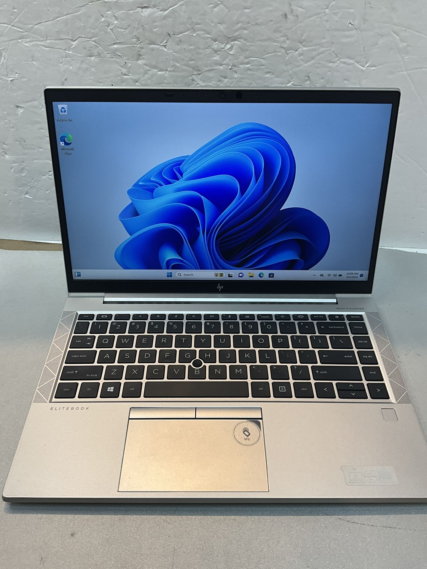 HP EliteBook 845 G7 Notebook PC 14" FHD RYZEN 7 PRO 4750U 256GB SSD 16GB W11P fresh window install ready to use Power adapter included. Some scratche