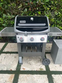 Weber Spirit II 3-Burner Gas Grill