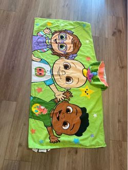 Cocomelon hooded towel