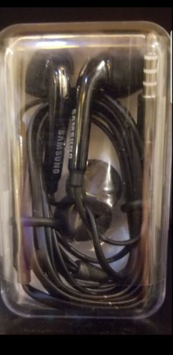 Skullcandy Samsung JVC Apple iPhone earbuds headphones ear bud many different types of Earbuds available Bz1
