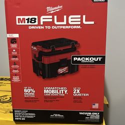 Milwaukee m18 vacuum