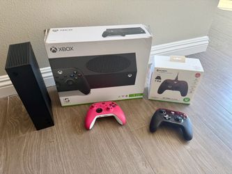 Xbox Series S 1TB Carbon Black + 2 Controllers + GameSir G7 Pro + Box