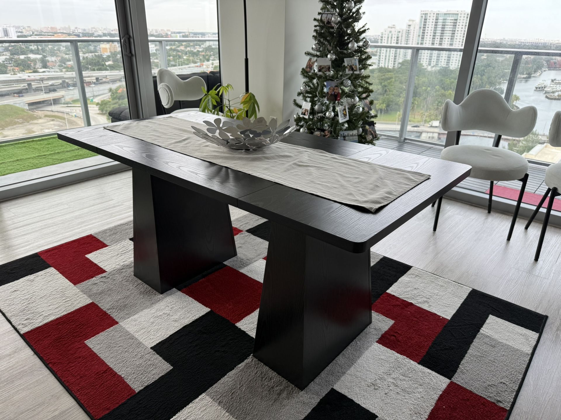 6 People Dining Table 