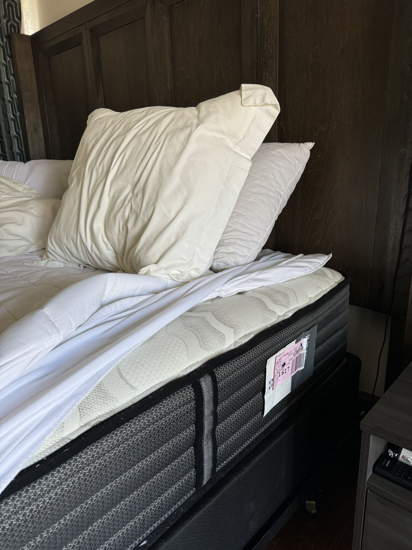 CA King Mattress Seally 