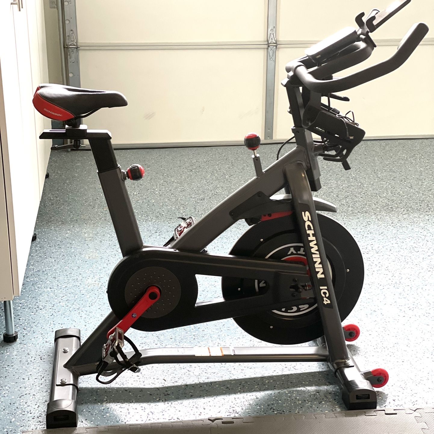Schwinn online ic8 used