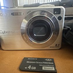 Sony Cyber-shot DSC-W130 8.1MP Digital Camera - Silver Working Excellent Cond