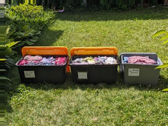 Baby and toddler clothes (6 bins)