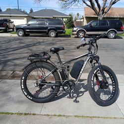 High Performance EBYCCO EB7PRO black and white.