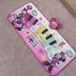 Minnie Mouse Musical Mat