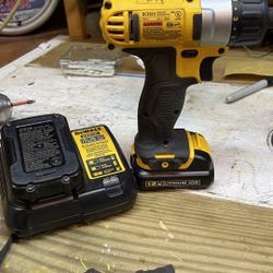 Dewalt DCF610 Drill