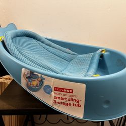 Skip Hop Moby Smart Sling 3-Stage Baby Bath Tub