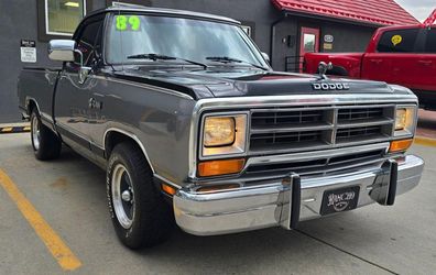 1989 Dodge 1/2 Ton Trucks