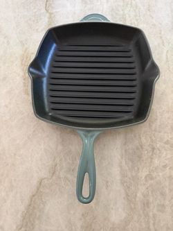 Le Creuset Signature Series Cookware  New