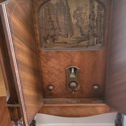Antique Radio