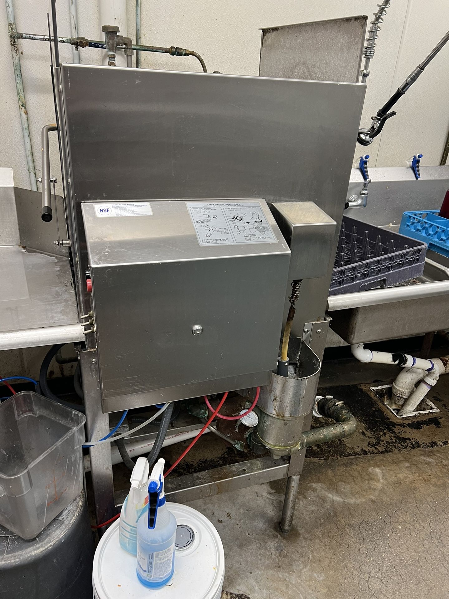 Dishwasher Restaurant