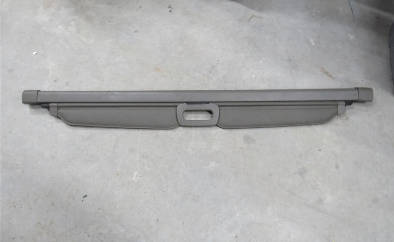 2005 Grand Jeep  Cherokee Rear Security Cover