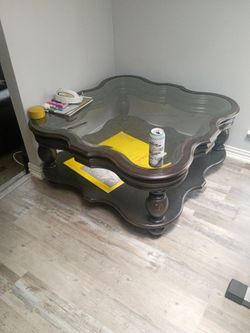 4 ft by 4ft table used nice
