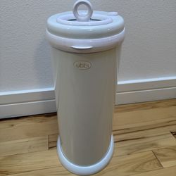 Ubbi diaper  pail
