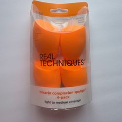 Real Techniques  Complexion Sponge